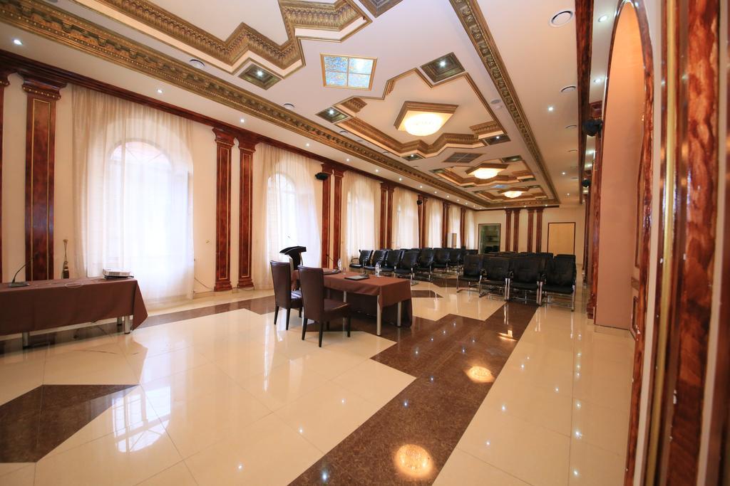 Borjomi Palace Health&Spa Center Exterior foto