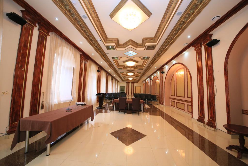 Borjomi Palace Health&Spa Center Exterior foto